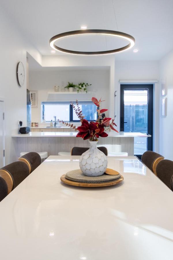 Walk To Riverside Market 4 Bed 4 Bath With Car Park クライストチャーチ エクステリア 写真